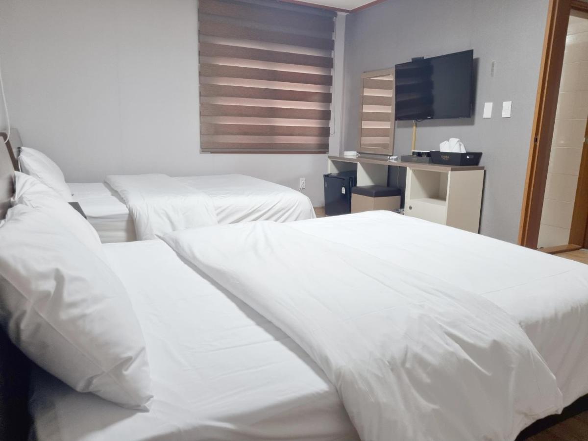 Charlie Hotel Чеджудо Экстерьер фото